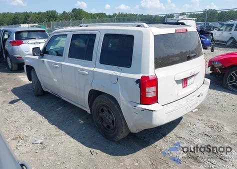 2008 Jeep Patriot Sport from USA, damaged, VIN 1J8FT28W68D622802